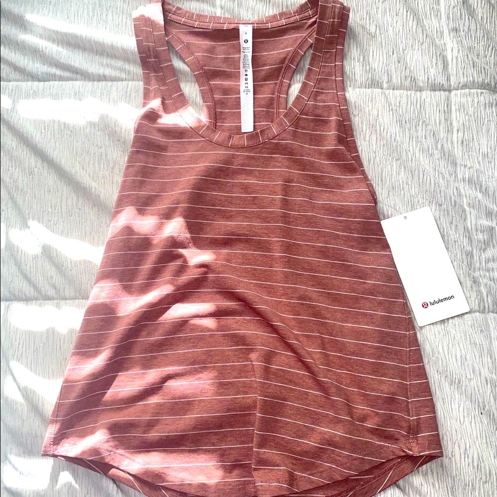NWT Lululemon love tank size 4
